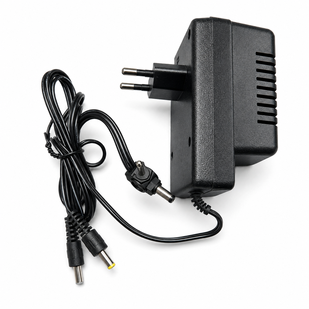 TRANFORMADOR UNIVERSAL AC/DC